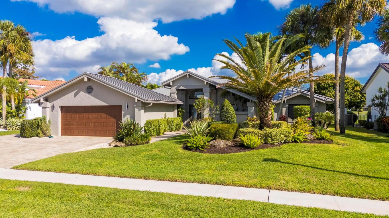 10851 Boca Woods, Boca Raton FL 33428