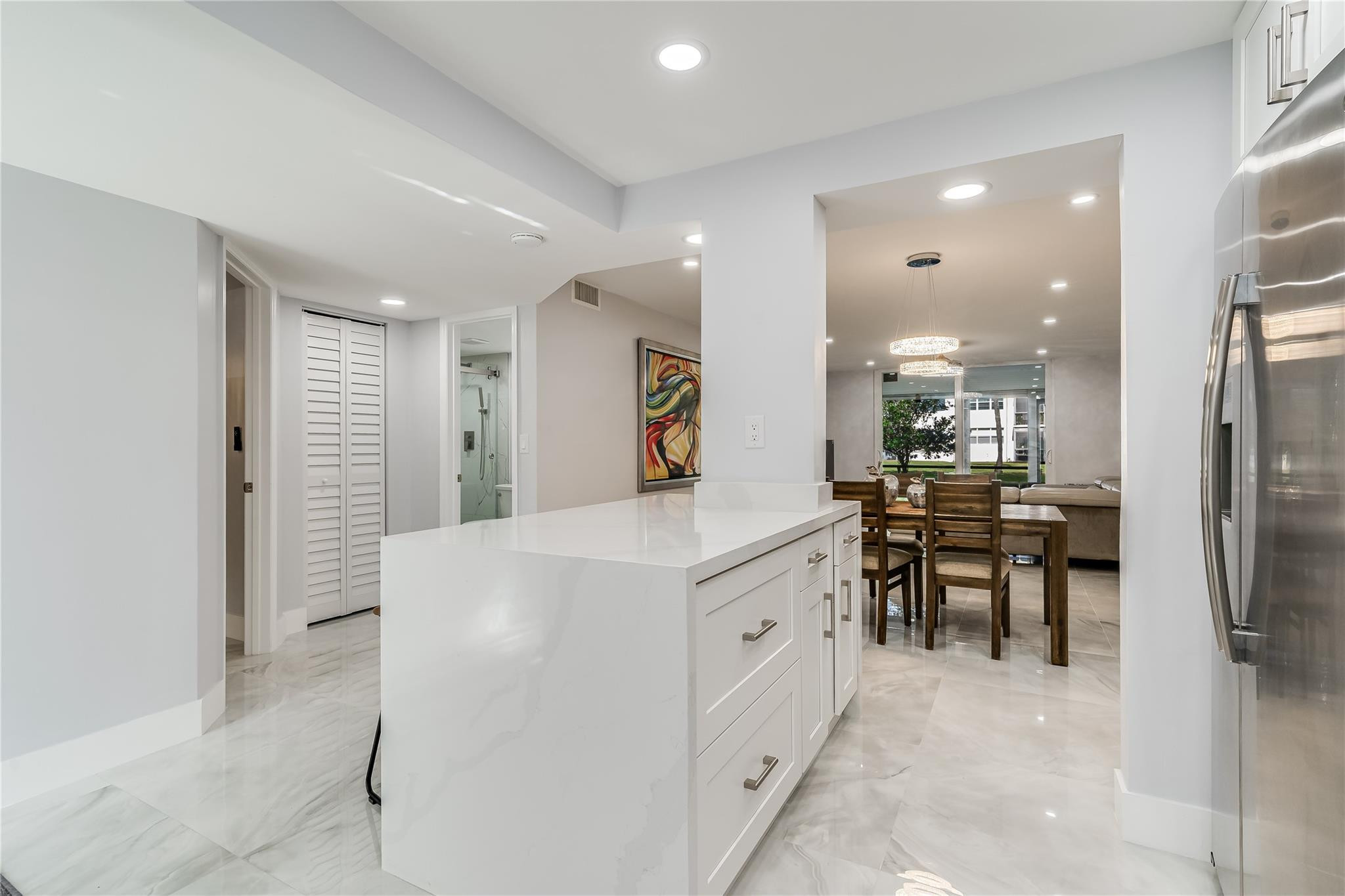 9523 S Hollybrook Lake #102, Pembroke Pines FL 33025