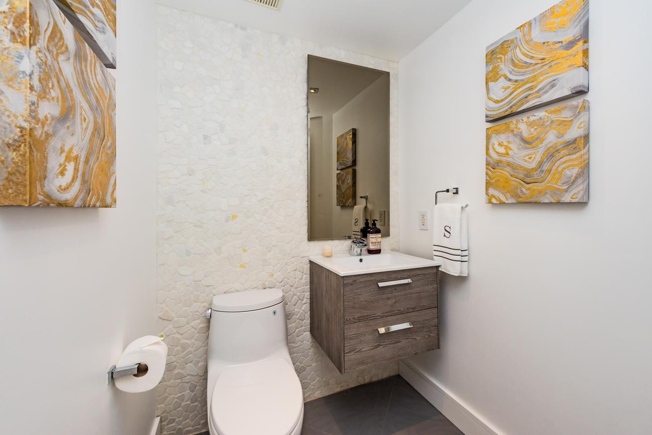 9595 Collins #N2e, Surfside FL 33154