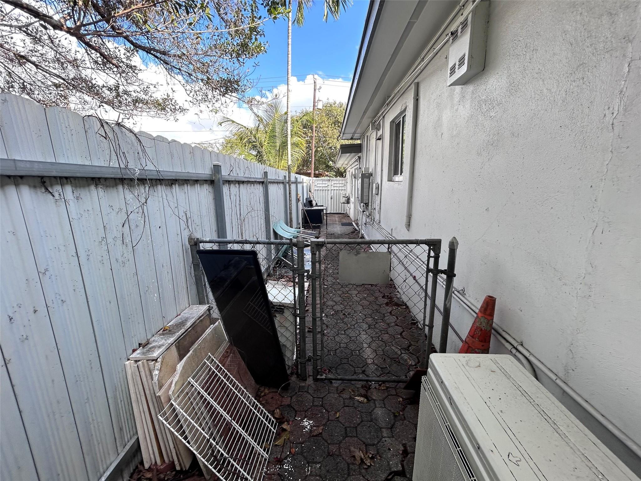 510 SW 39th, Coral Gables FL 33134