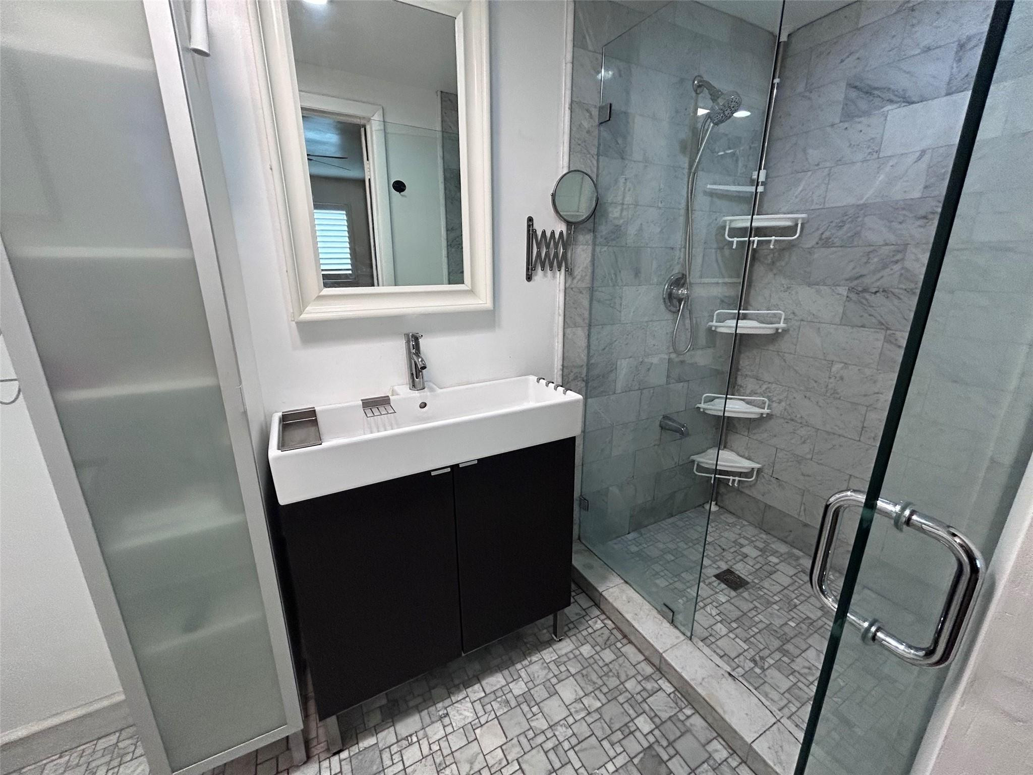 510 SW 39th, Coral Gables FL 33134