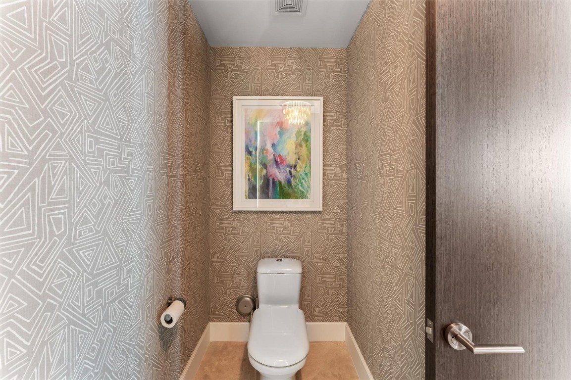 5959 Collins #1201, Miami Beach FL 33140