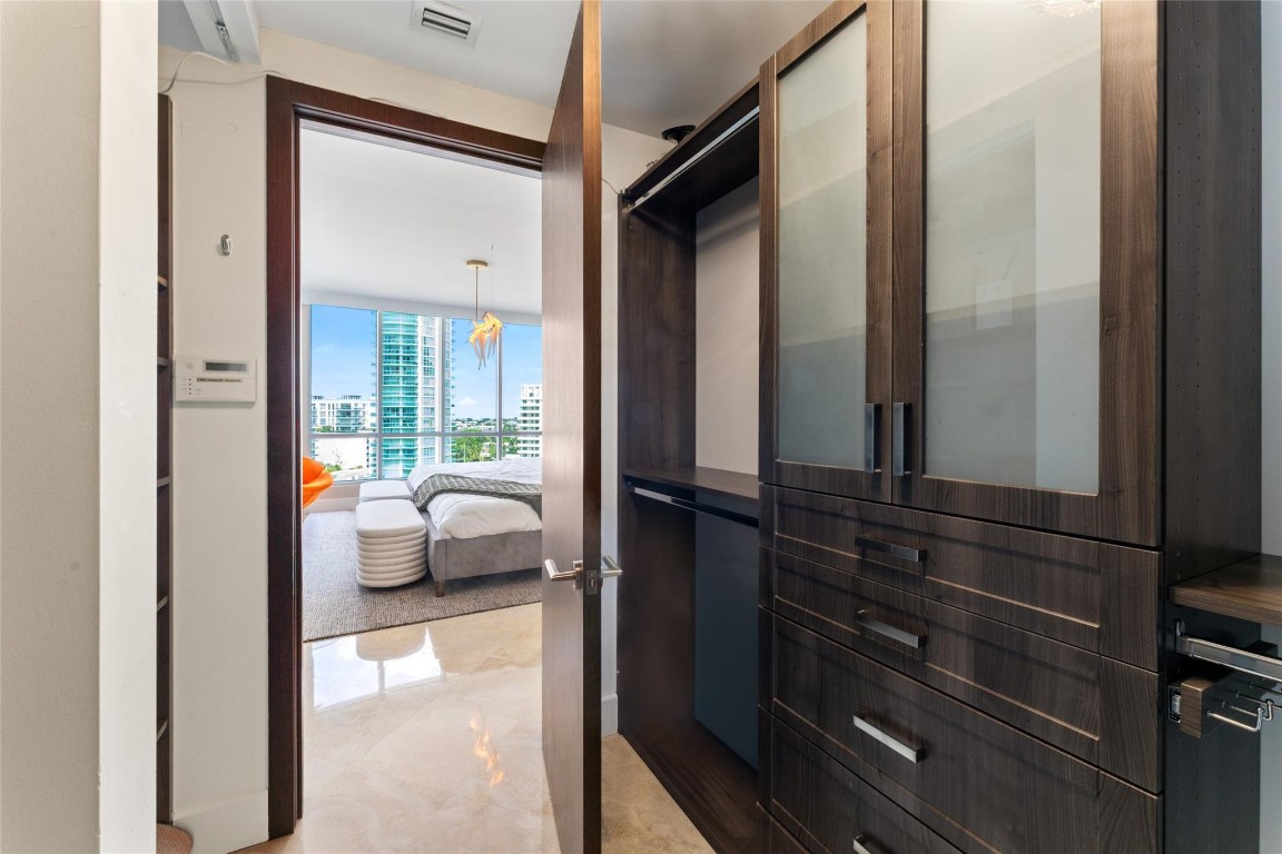 5959 Collins #1201, Miami Beach FL 33140