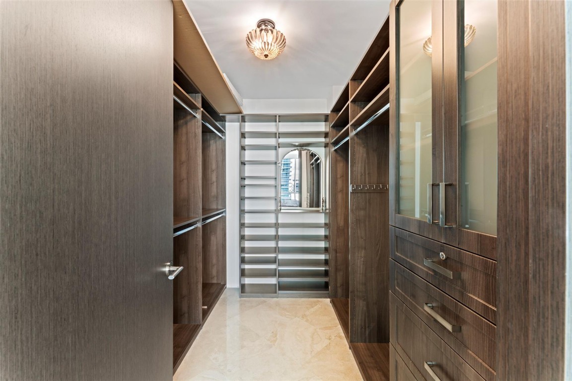 5959 Collins #1201, Miami Beach FL 33140