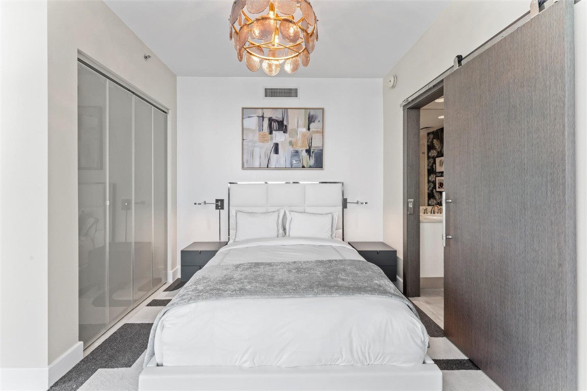 5959 Collins #1201, Miami Beach FL 33140