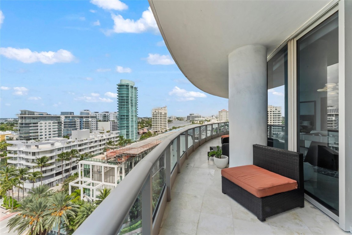 5959 Collins #1201, Miami Beach FL 33140