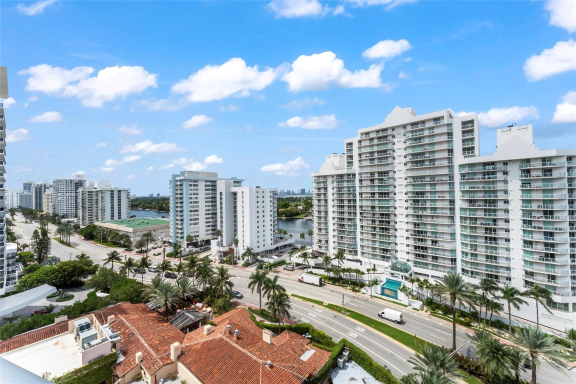 5959 Collins #1201, Miami Beach FL 33140