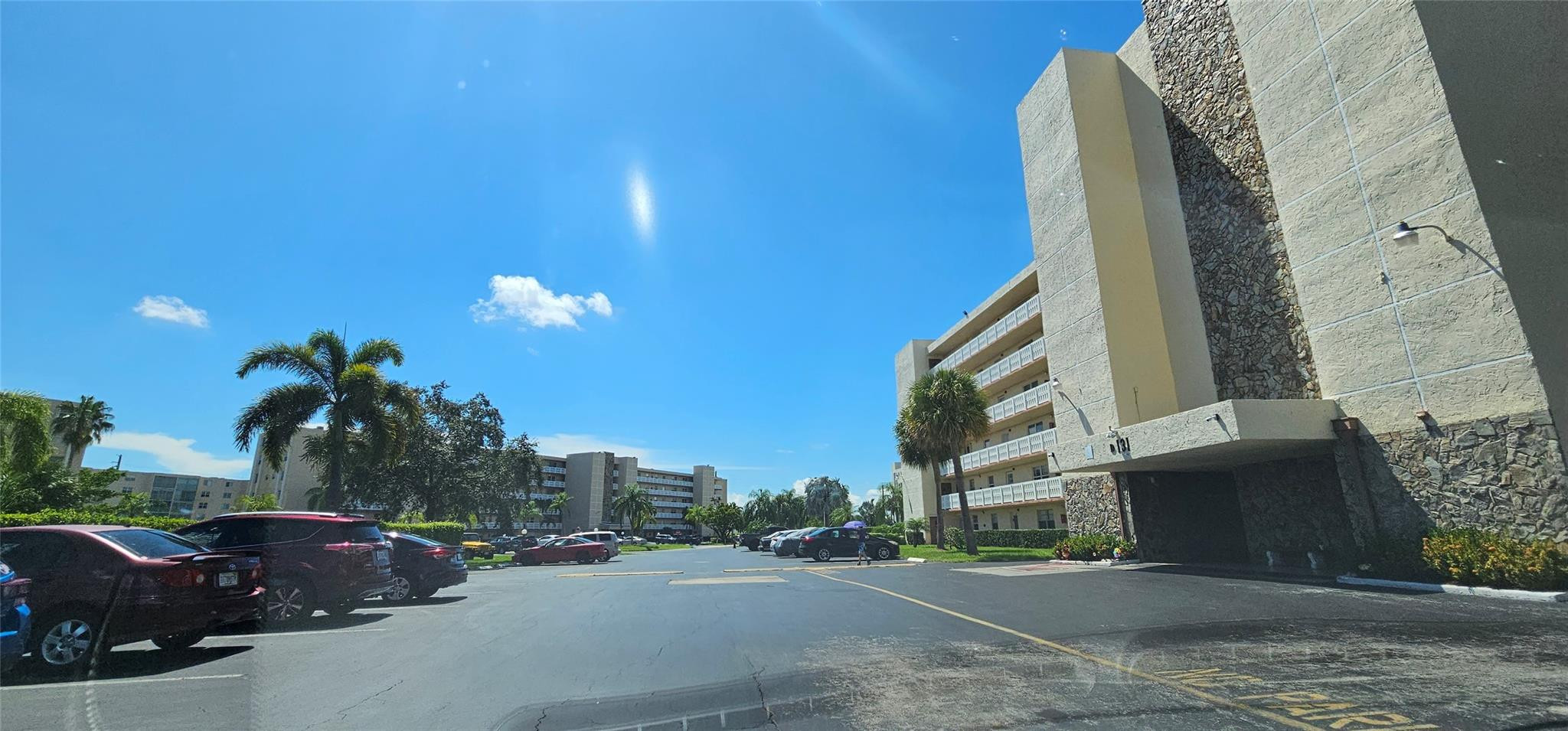 121 SE 3rd #106, Dania Beach FL 33004