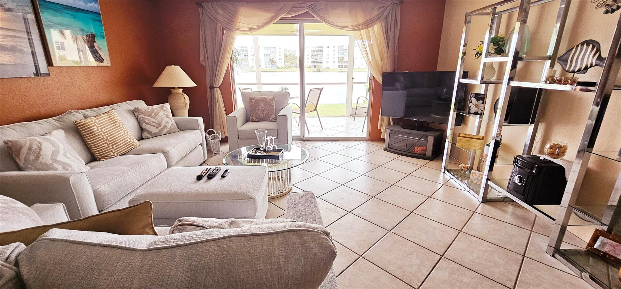 121 SE 3rd #106, Dania Beach FL 33004