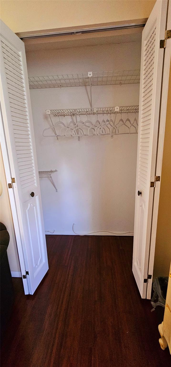 121 SE 3rd #106, Dania Beach FL 33004