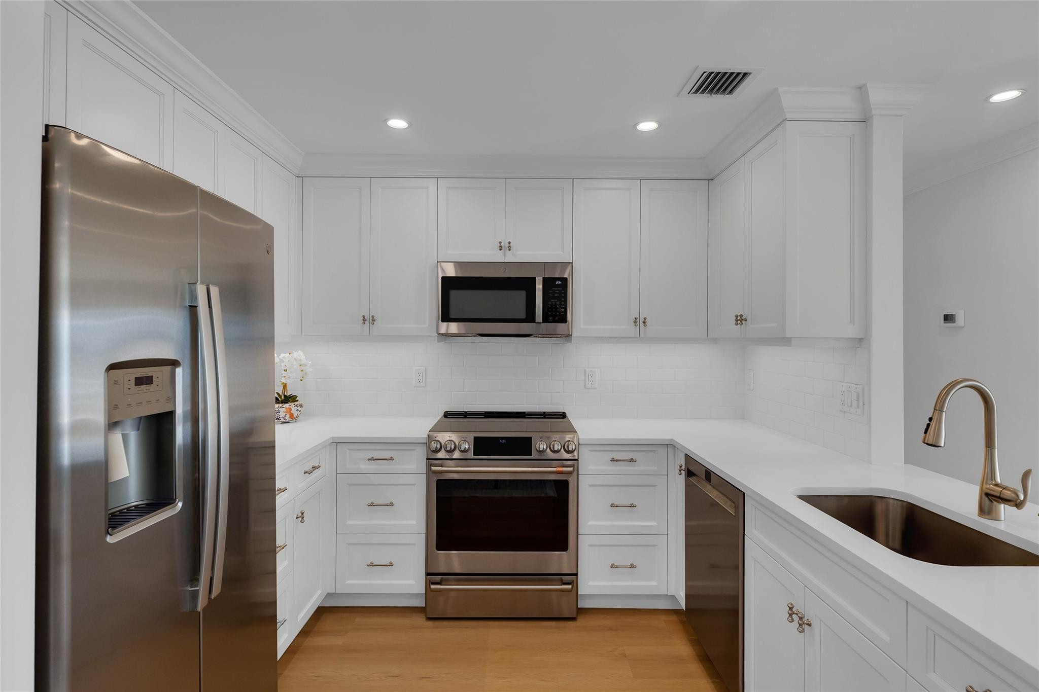6299 Bay Club #4, Fort Lauderdale FL 33308