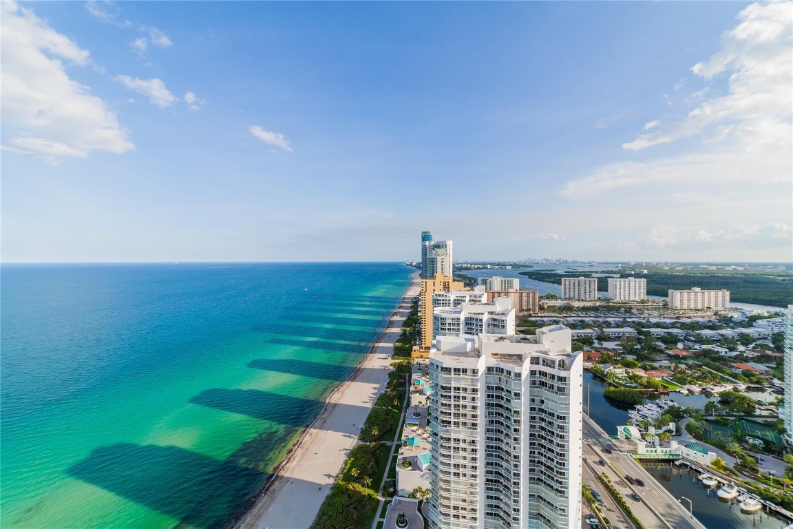 16699 Collins #4201, Sunny Isles Beach FL 33160