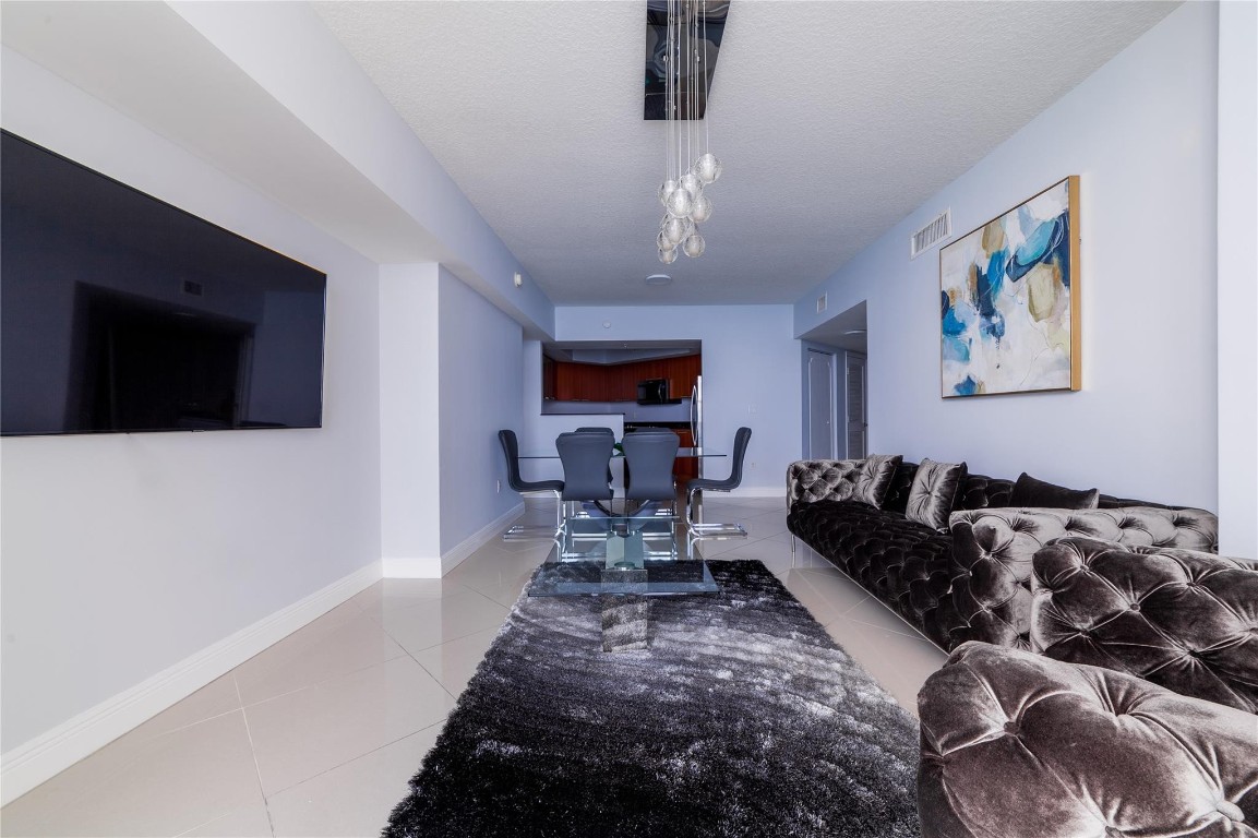 16699 Collins #4201, Sunny Isles Beach FL 33160