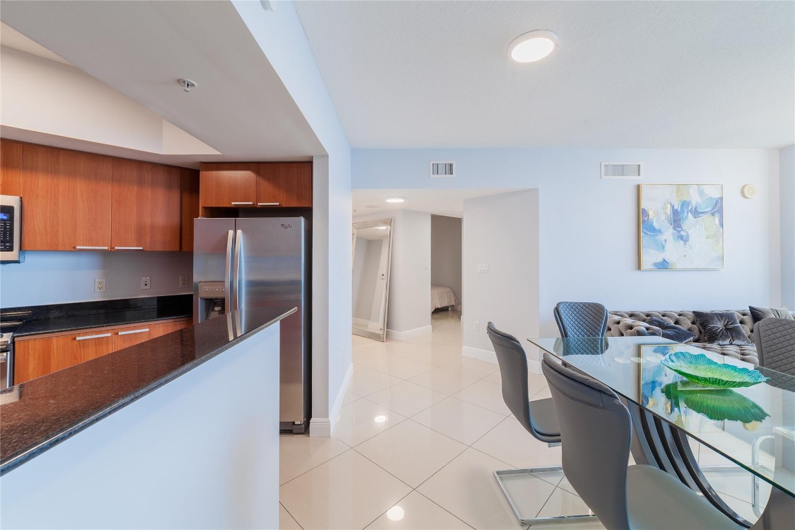 16699 Collins #4201, Sunny Isles Beach FL 33160