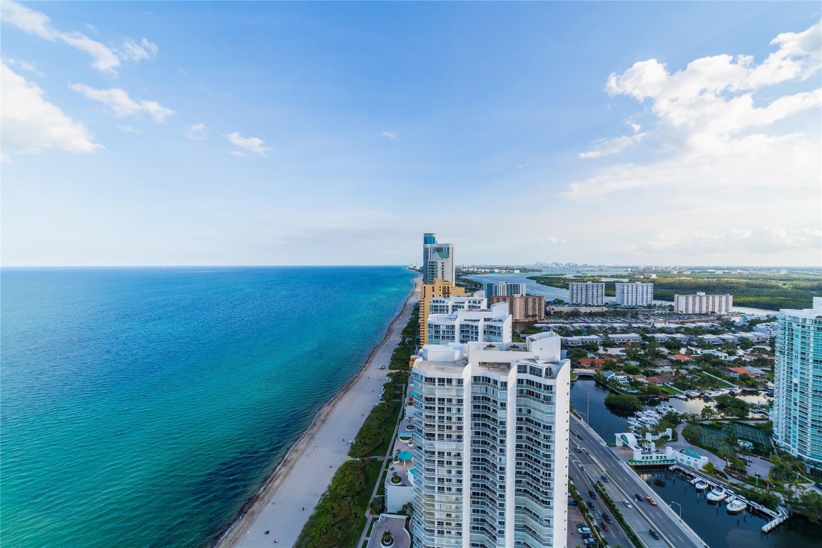 16699 Collins #4201, Sunny Isles Beach FL 33160