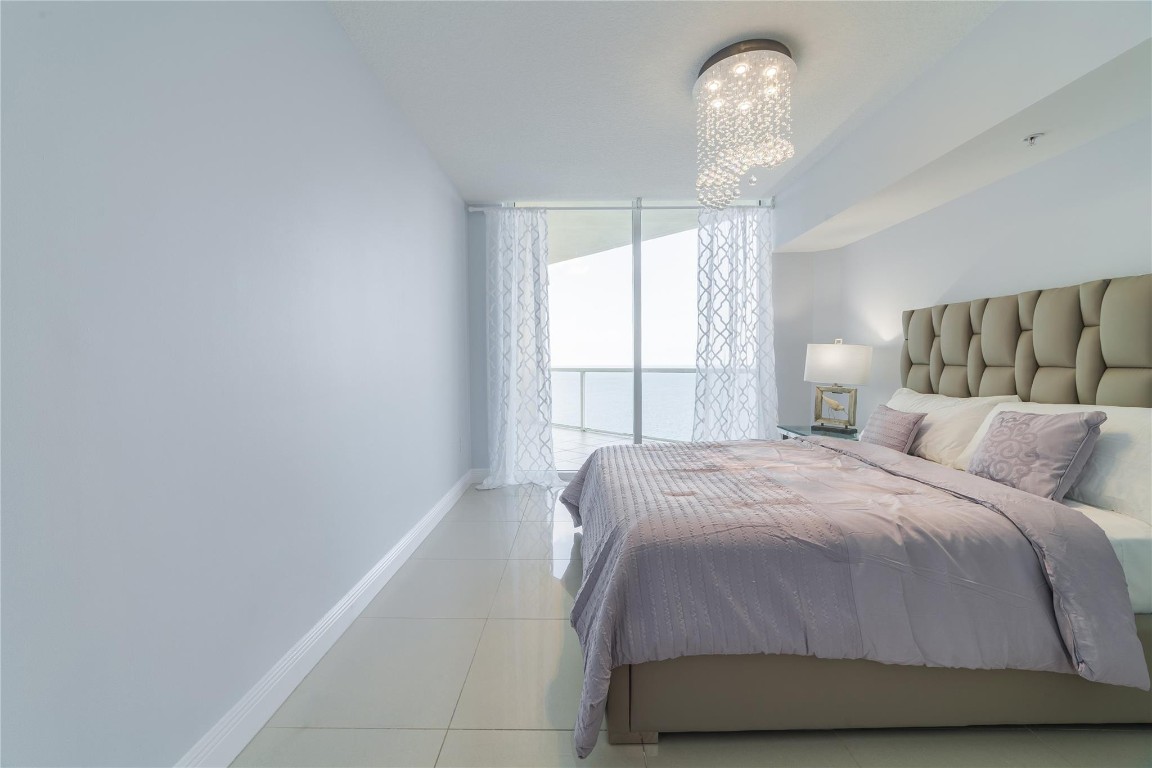 16699 Collins #4201, Sunny Isles Beach FL 33160