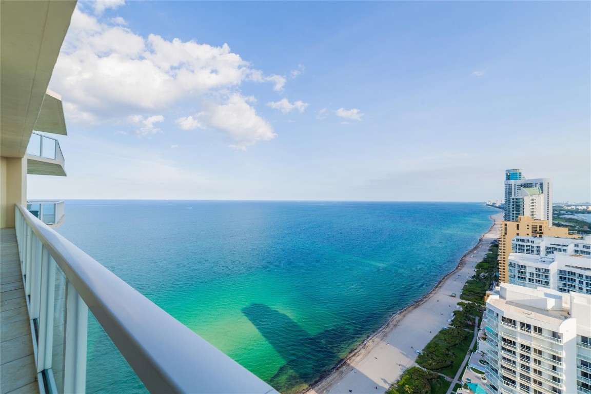 16699 Collins #4201, Sunny Isles Beach FL 33160