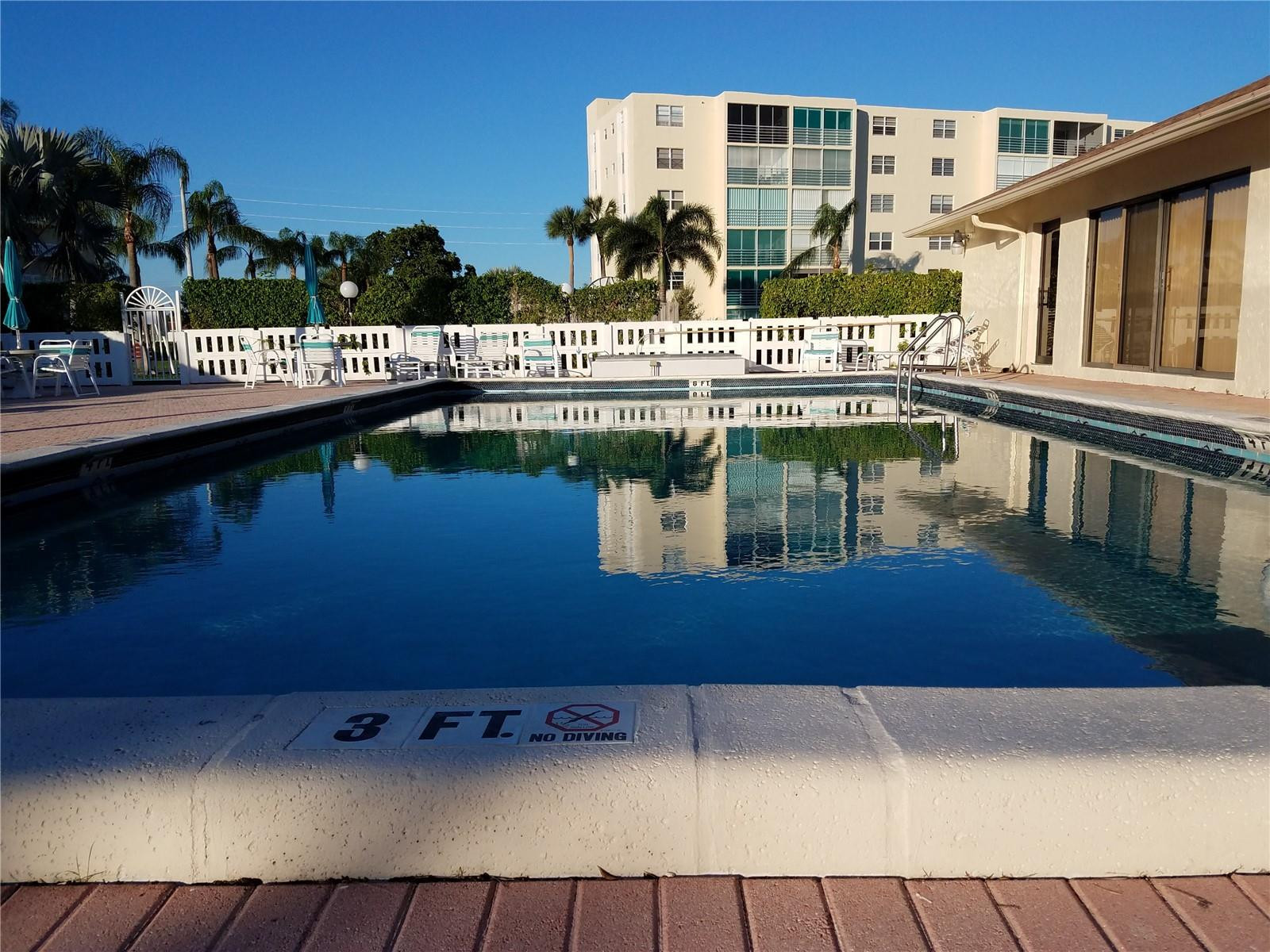 121 SE 3rd #106, Dania Beach FL 33004
