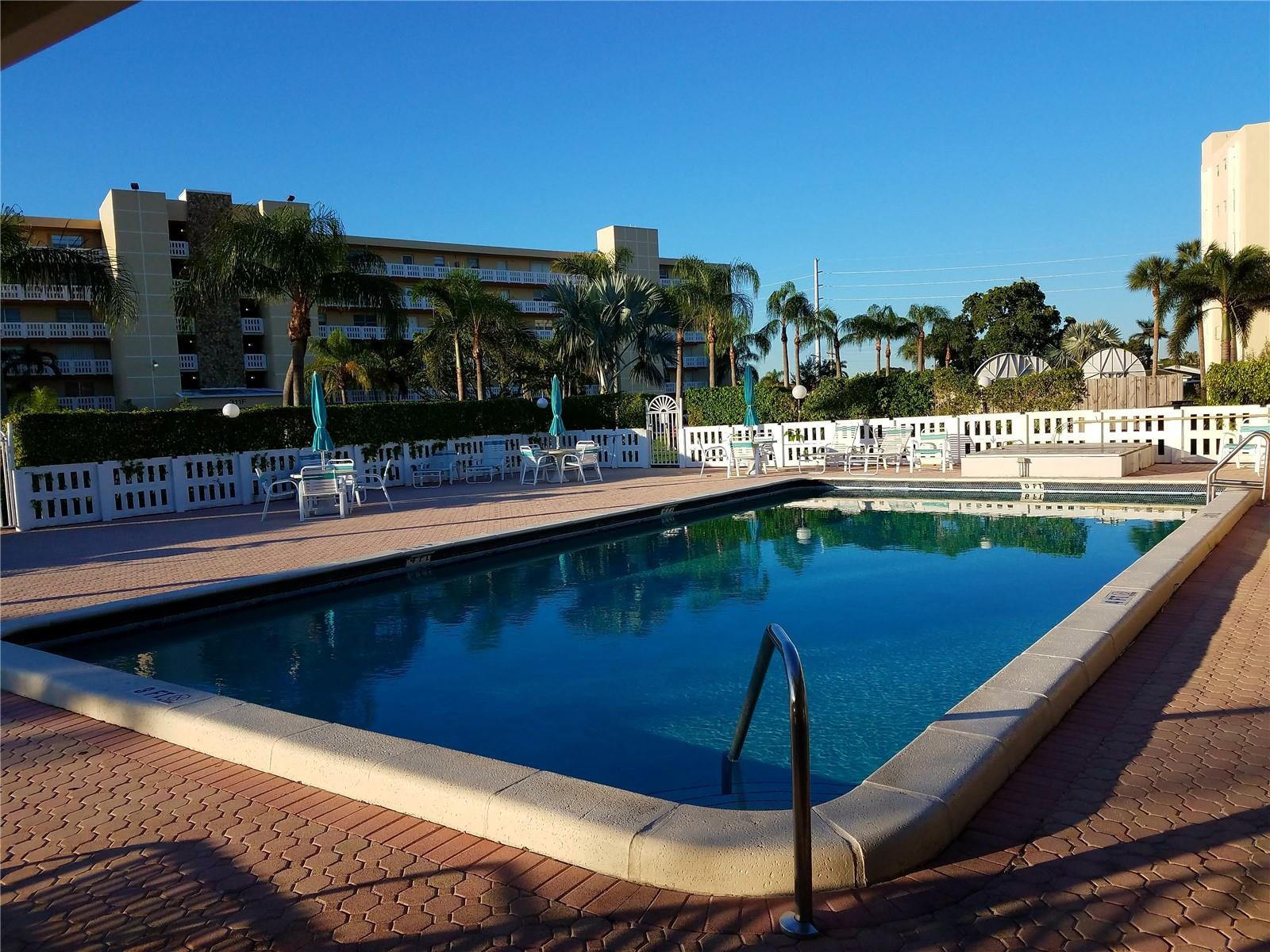 121 SE 3rd #106, Dania Beach FL 33004