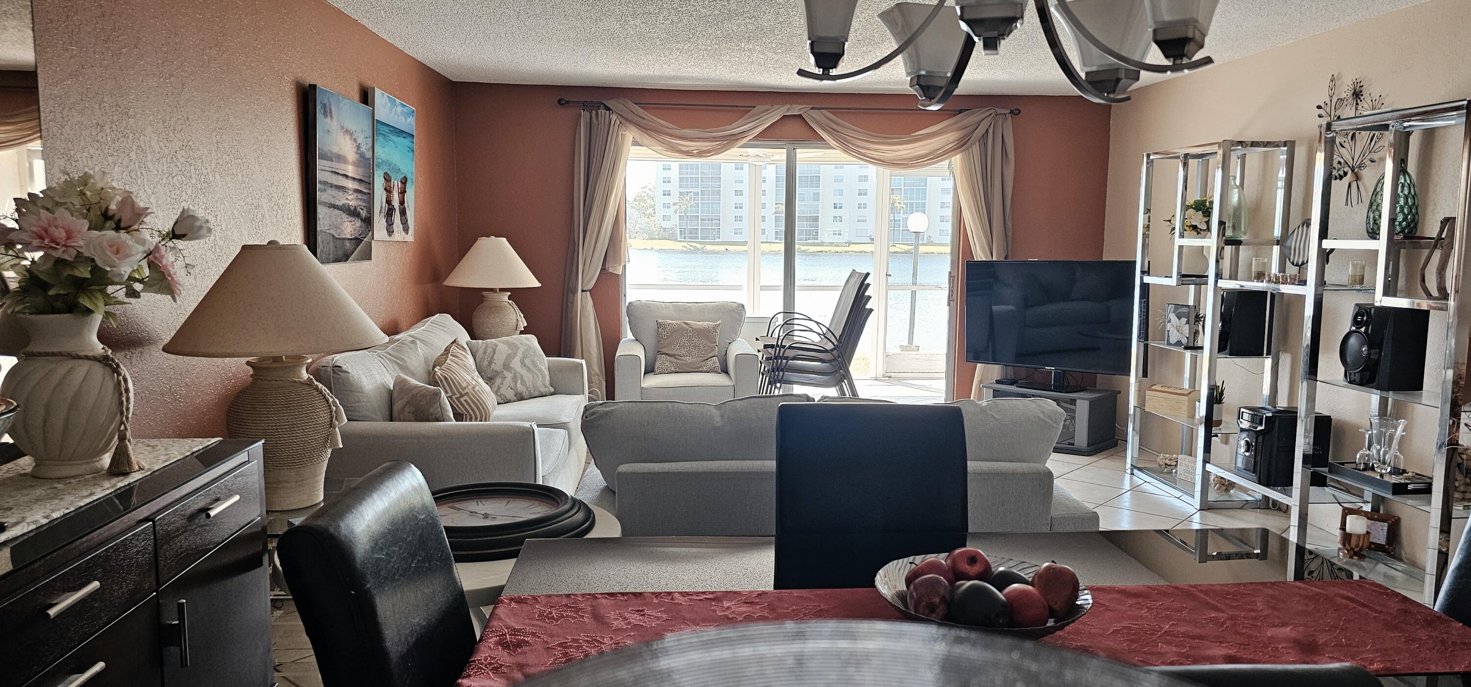 121 SE 3rd #106, Dania Beach FL 33004
