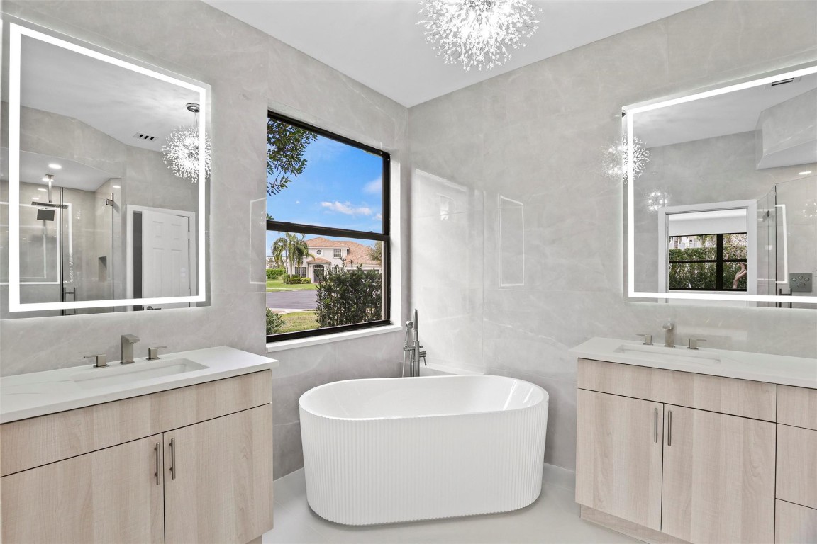 21300 Waycross, Boca Raton FL 33428