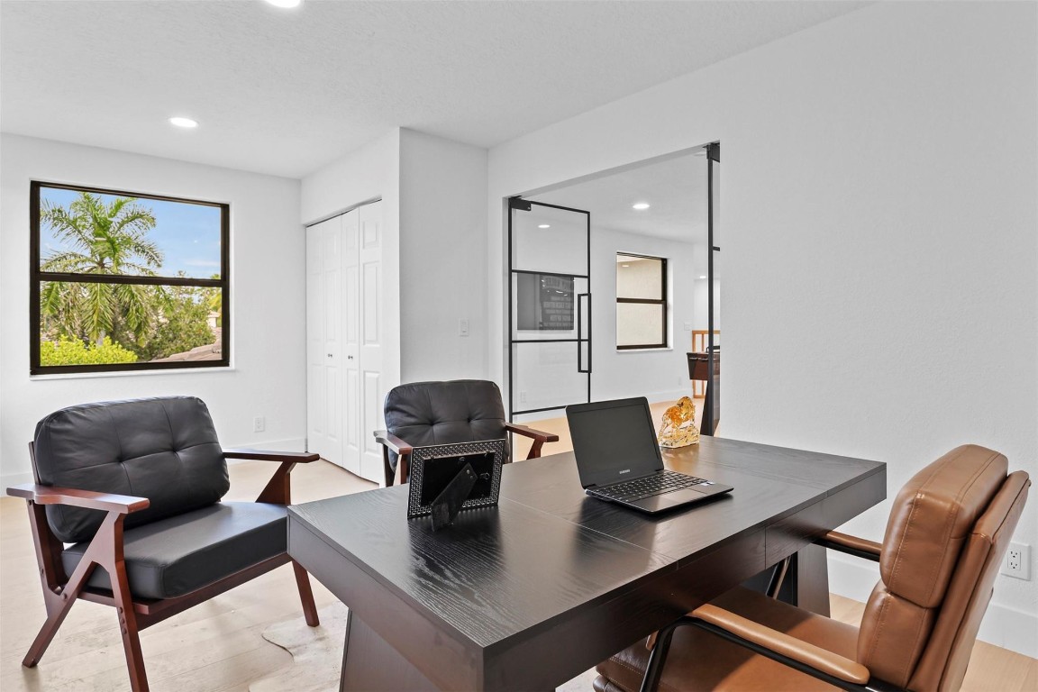 21300 Waycross, Boca Raton FL 33428