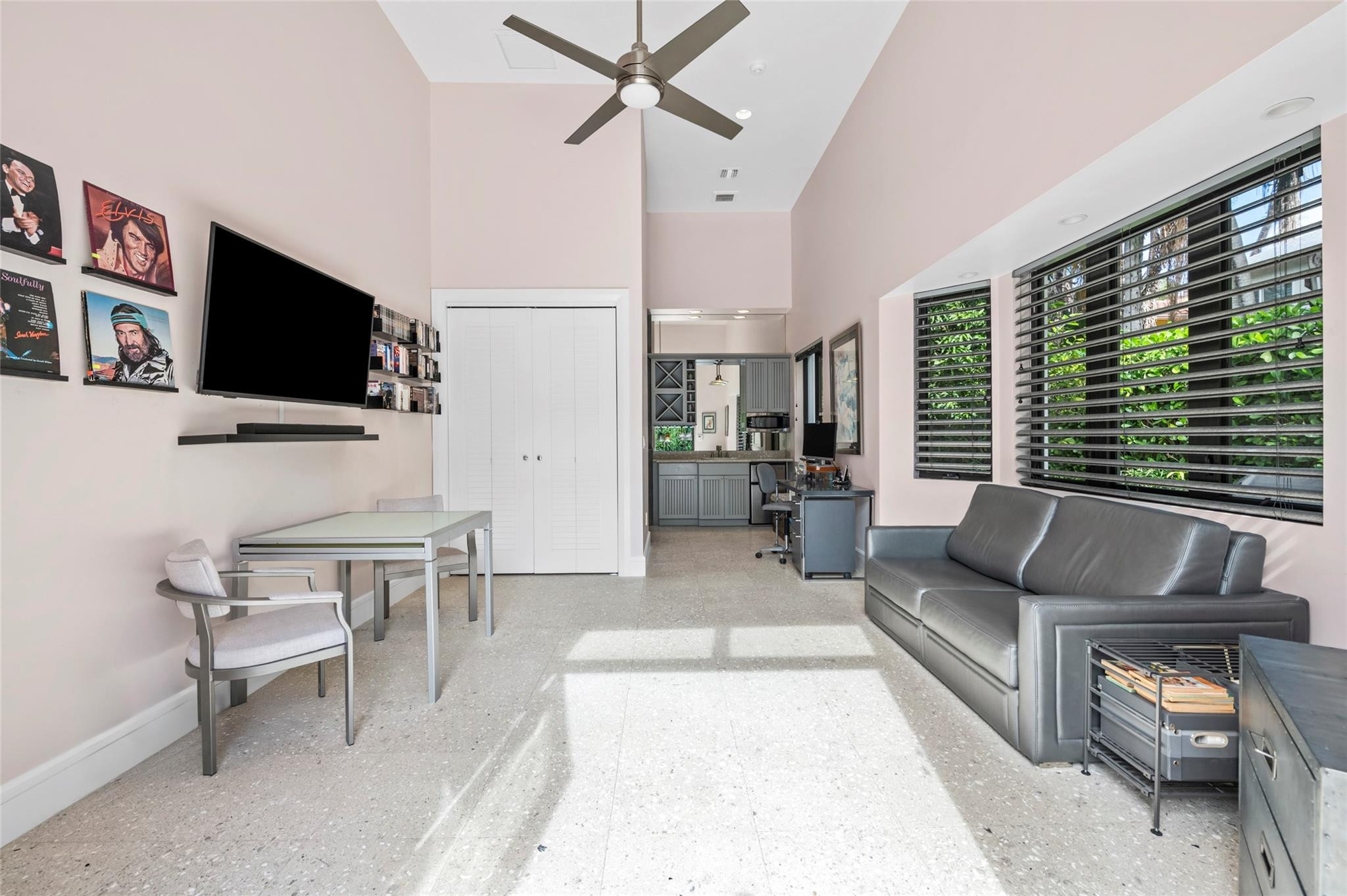 1036 SE 12th, Fort Lauderdale FL 33316