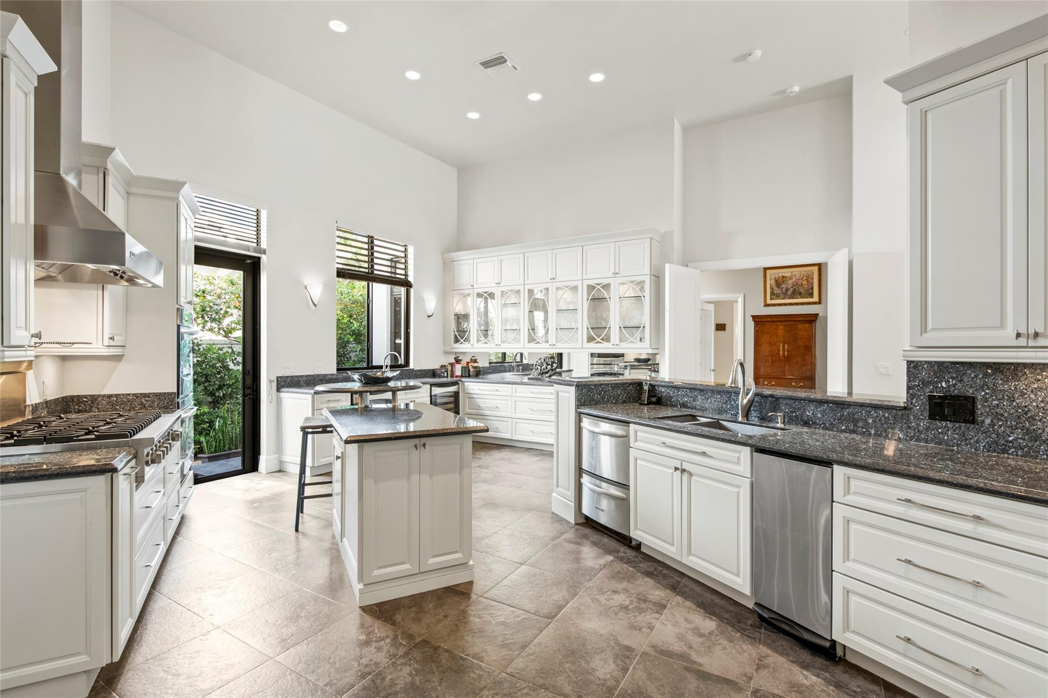 1036 SE 12th, Fort Lauderdale FL 33316