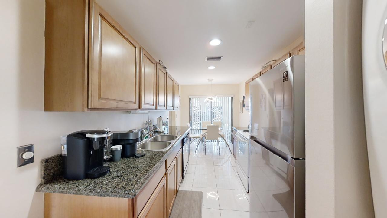 8460 Casa Del Lago #E, Boca Raton FL 33433