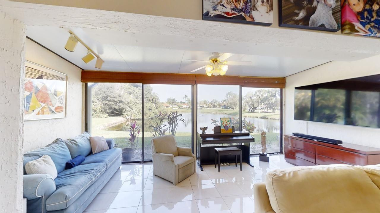 8460 Casa Del Lago #E, Boca Raton FL 33433