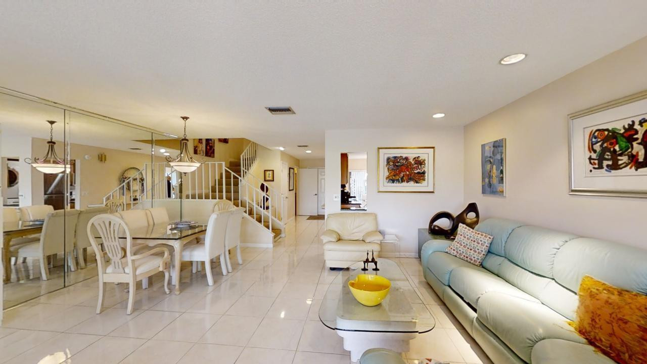8460 Casa Del Lago #E, Boca Raton FL 33433