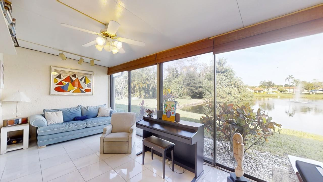 8460 Casa Del Lago #E, Boca Raton FL 33433