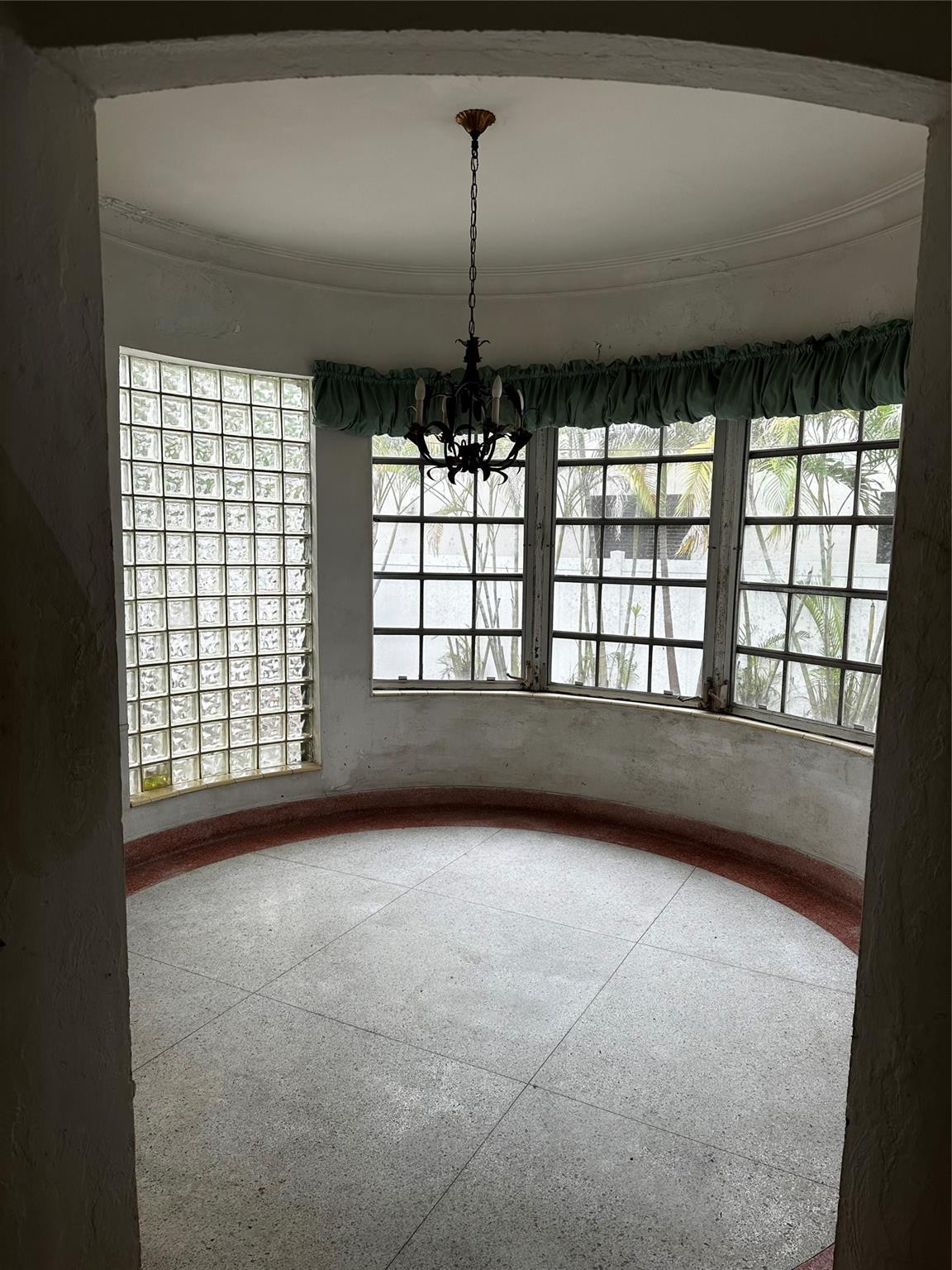 2828 SW 7th, Miami FL 33129