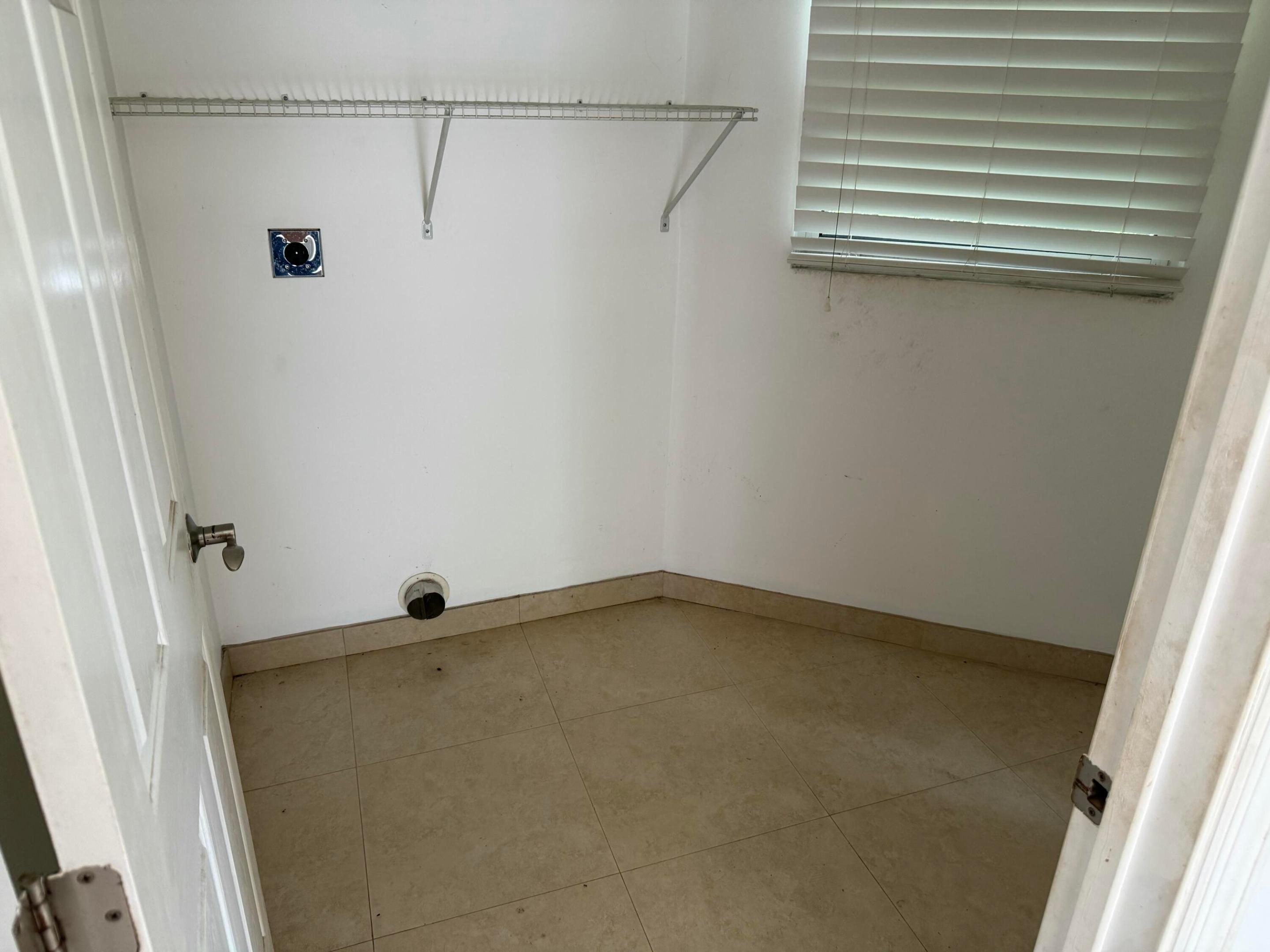 2828 SW 7th, Miami FL 33129