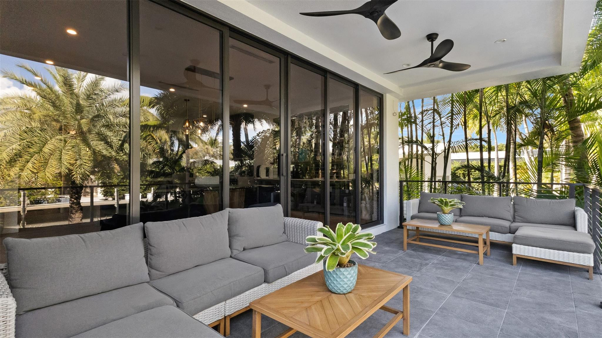 823 Ponce De Leon, Fort Lauderdale FL 33316