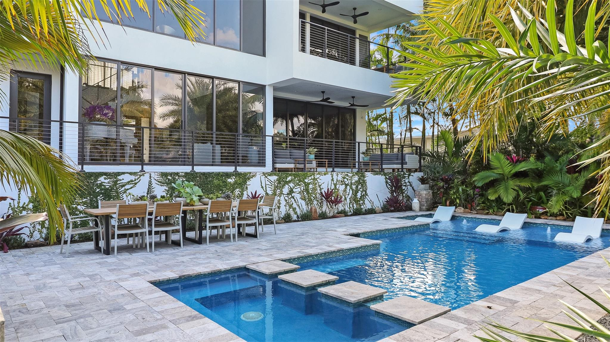 823 Ponce De Leon, Fort Lauderdale FL 33316