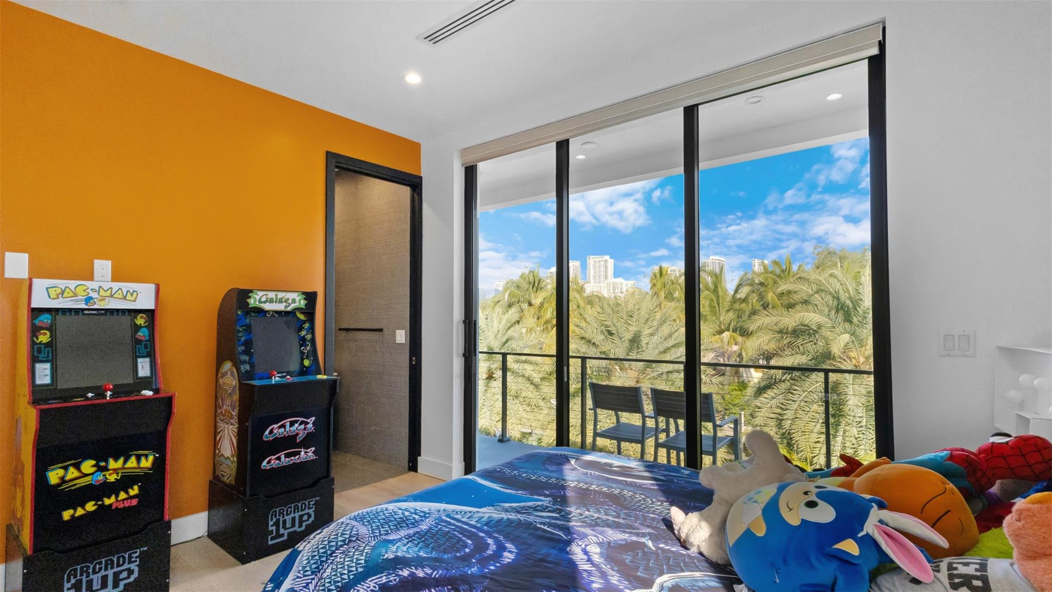 823 Ponce De Leon, Fort Lauderdale FL 33316