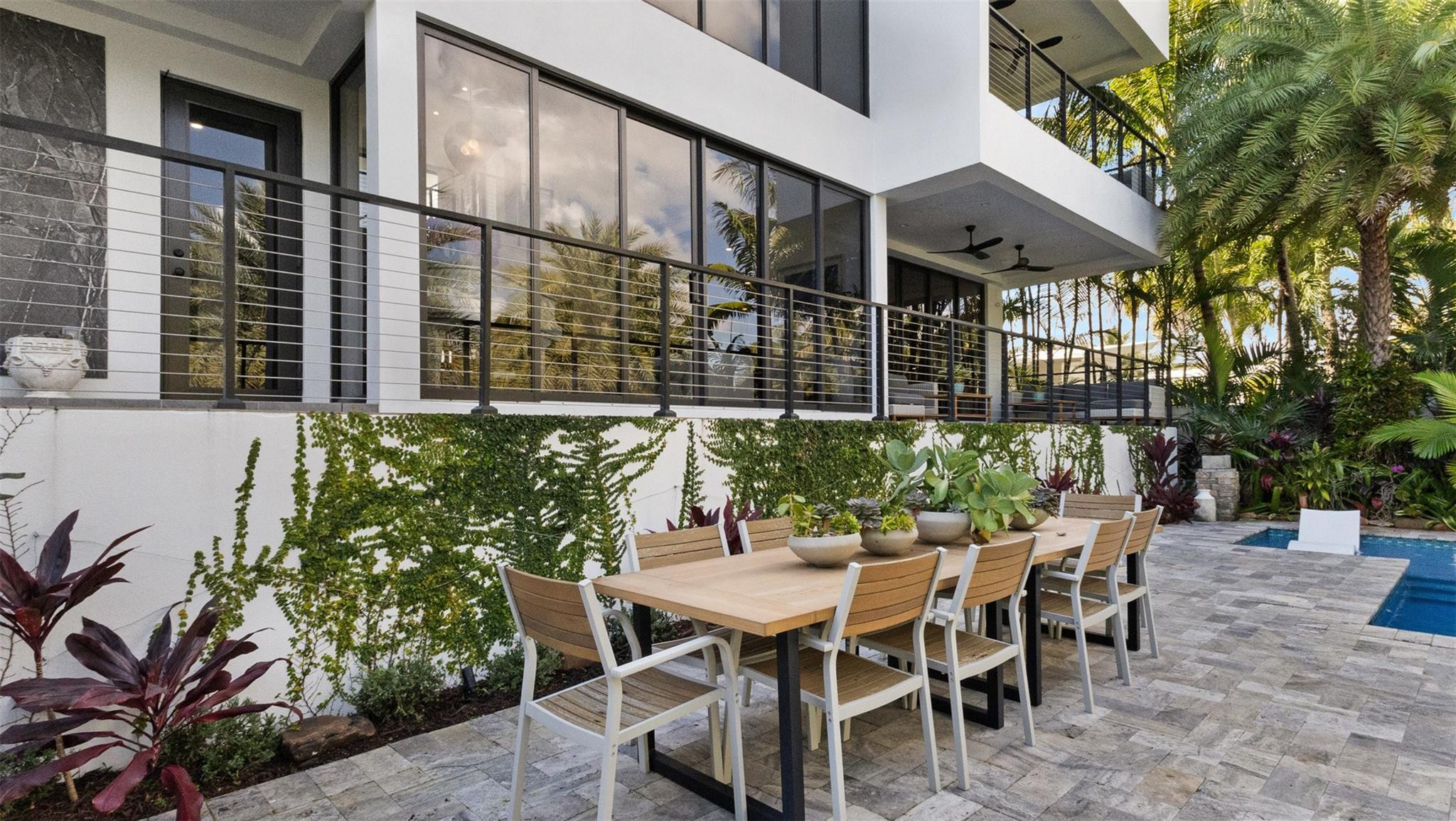 823 Ponce De Leon, Fort Lauderdale FL 33316