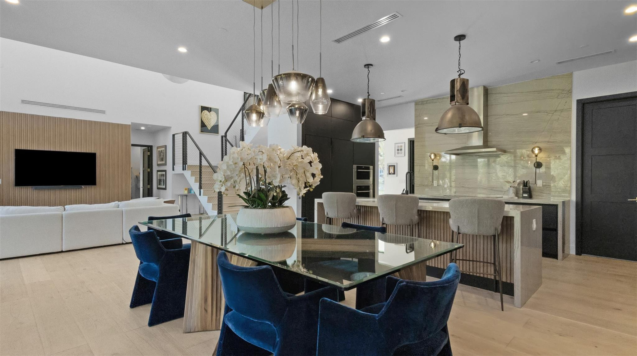 823 Ponce De Leon, Fort Lauderdale FL 33316