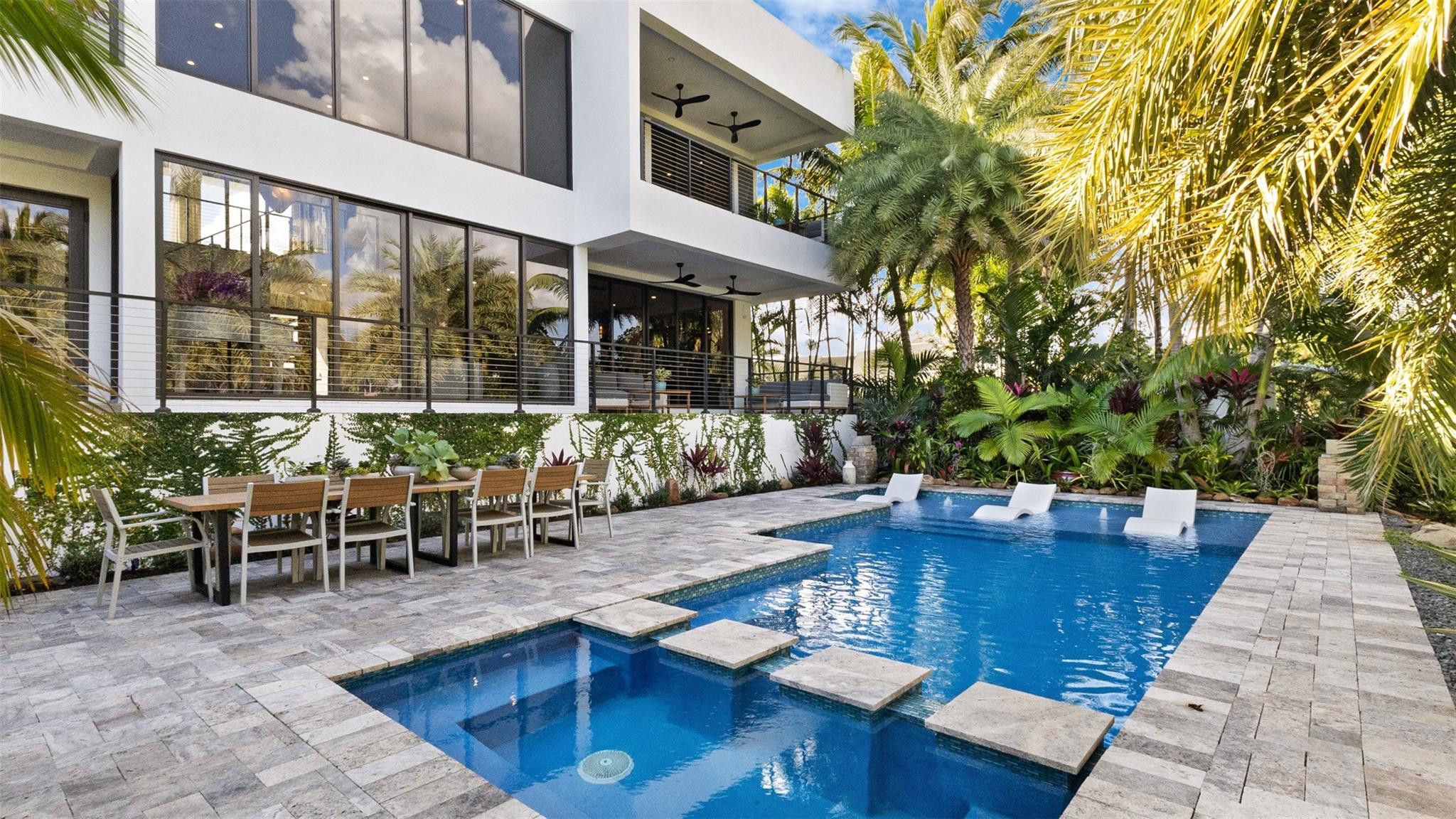 823 Ponce De Leon, Fort Lauderdale FL 33316