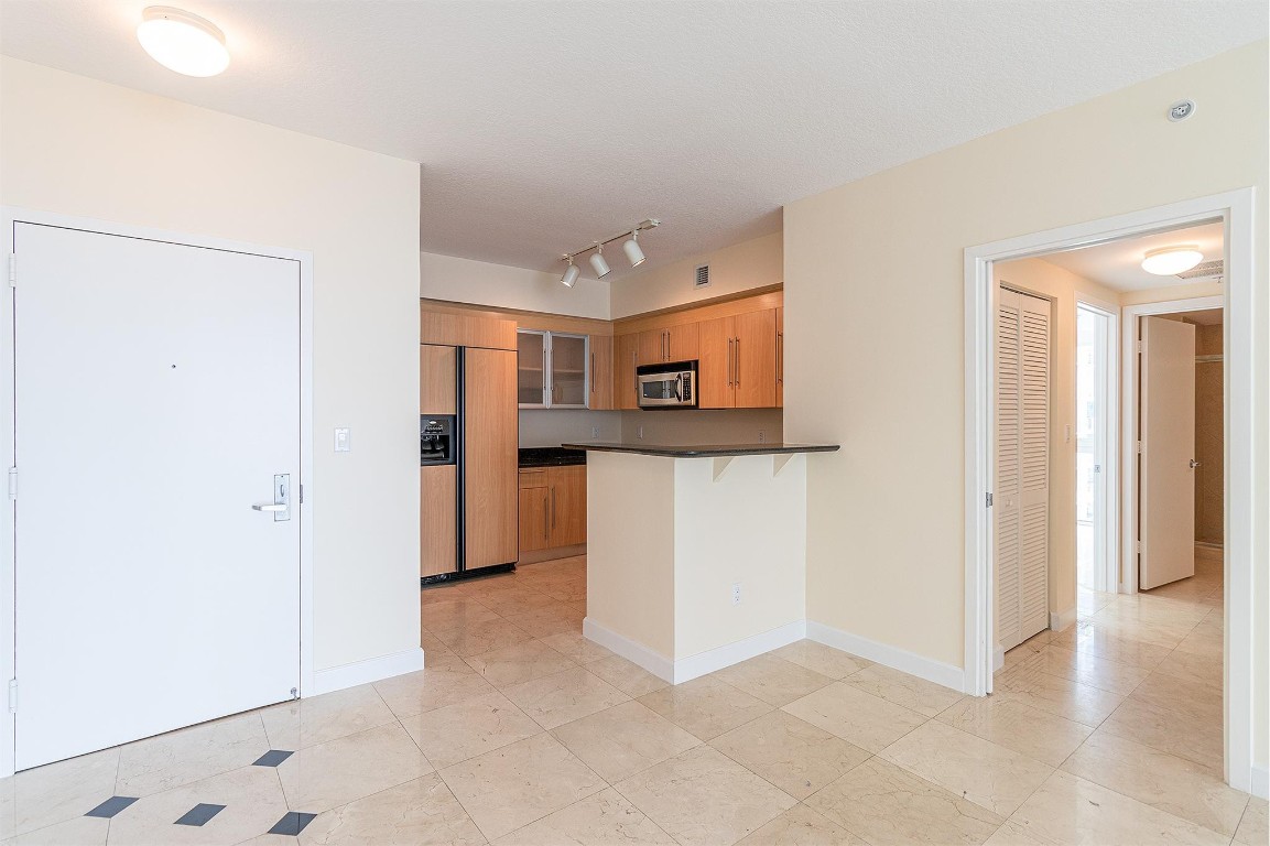 335 S Biscayne #2400, Miami FL 33131
