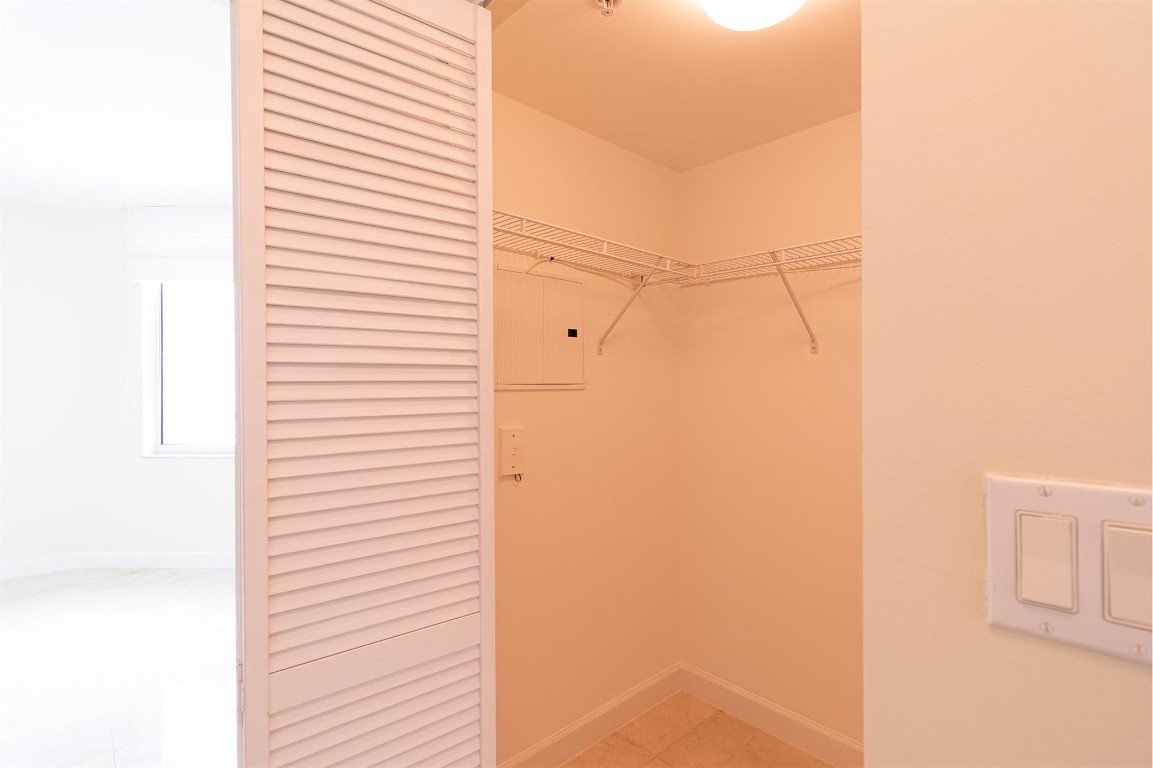 335 S Biscayne #2400, Miami FL 33131