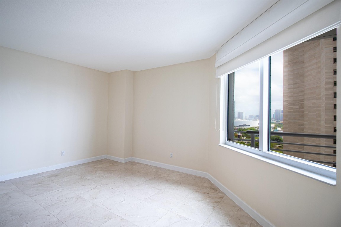 335 S Biscayne #2400, Miami FL 33131