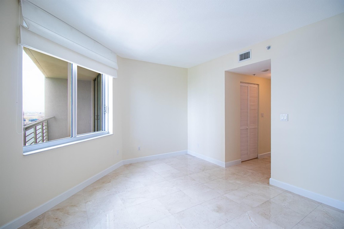 335 S Biscayne #2400, Miami FL 33131