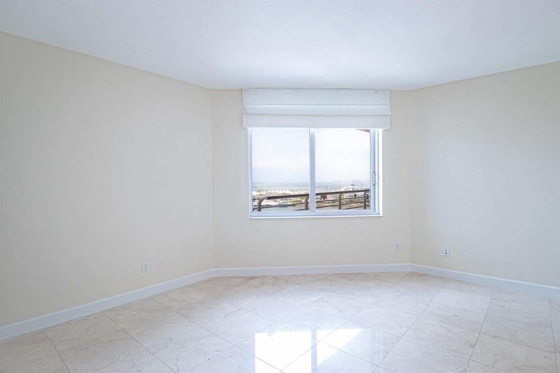 335 S Biscayne #2400, Miami FL 33131