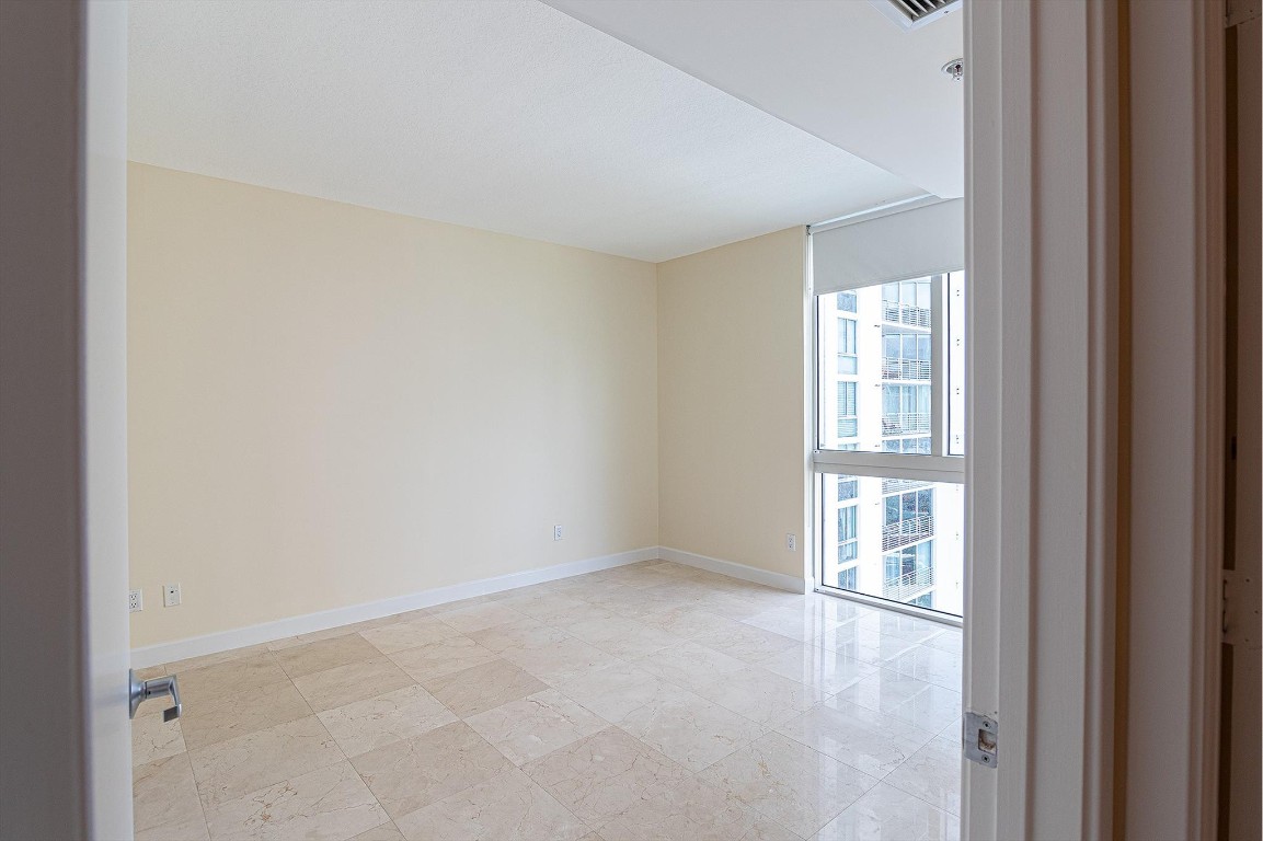 335 S Biscayne #2400, Miami FL 33131