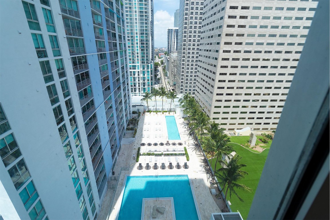 335 S Biscayne #2400, Miami FL 33131