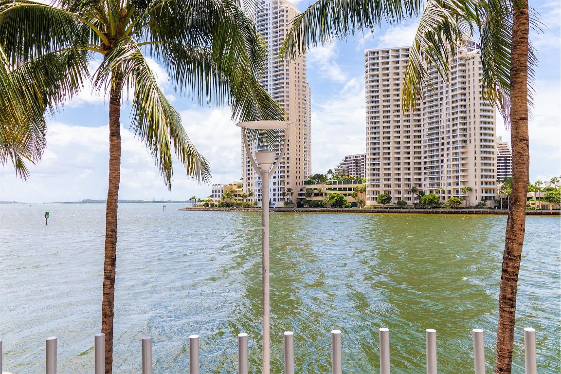 335 S Biscayne #2400, Miami FL 33131