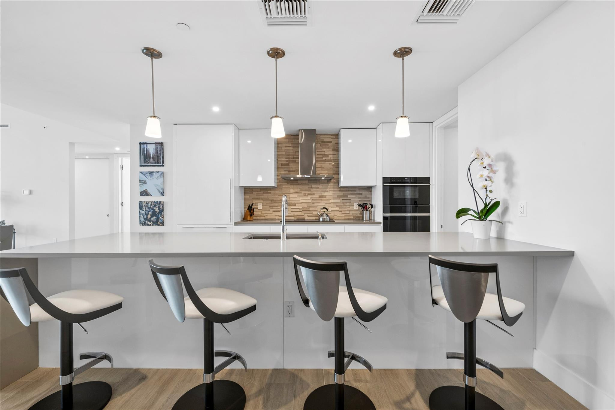 920 Intracoastal #1402, Fort Lauderdale FL 33304