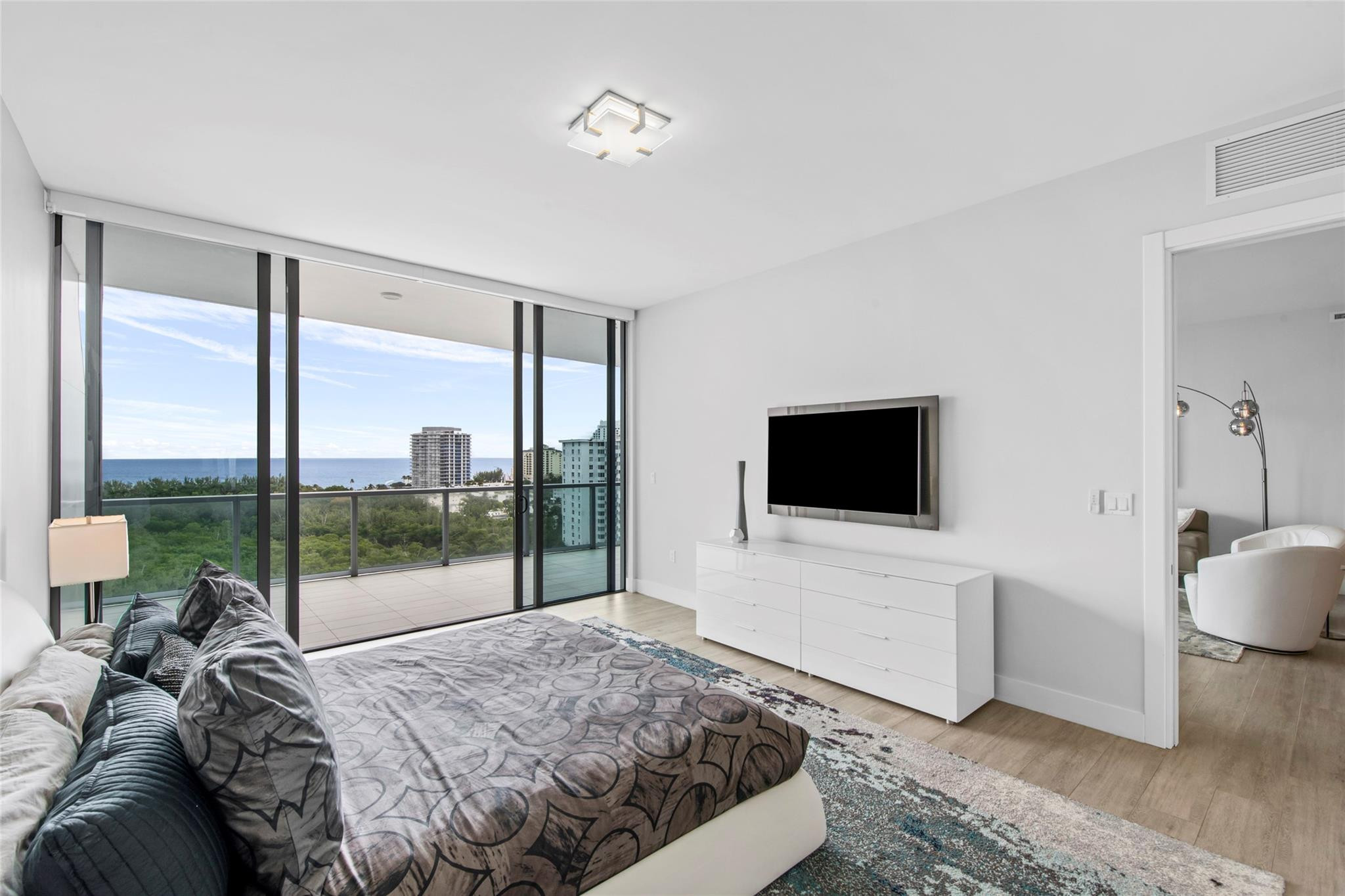 920 Intracoastal #1402, Fort Lauderdale FL 33304